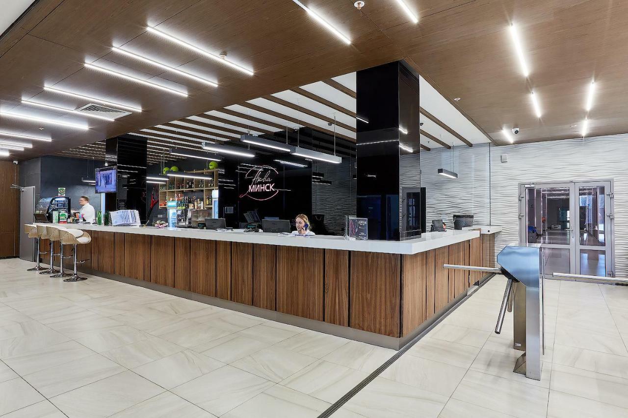Aqua-Minsk Hotel Plus エクステリア 写真