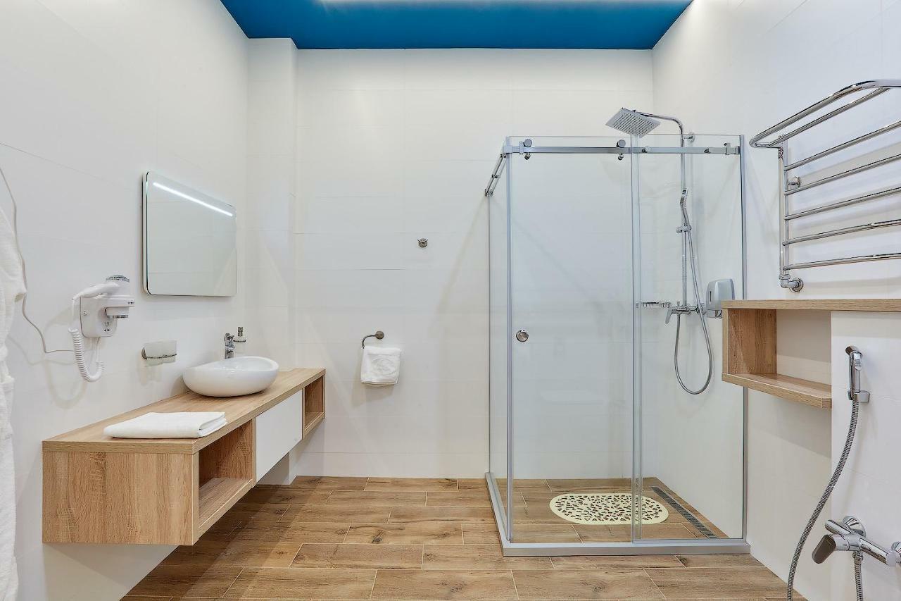 Aqua-Minsk Hotel Plus エクステリア 写真